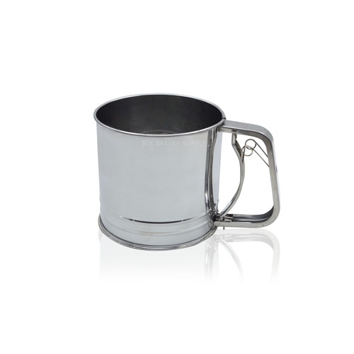 STAINLESS STEEL HAND FLOUR SIEVE LARGE 124x126mm 9126 (1 x 48)