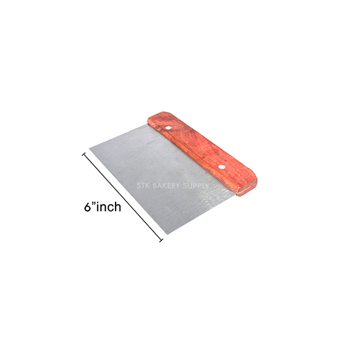 SCRAPER WITH WOODEN HANDLE 15x11.1CM 