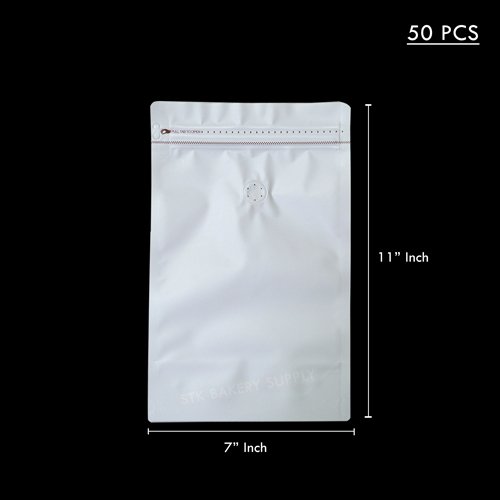PLASTIC BAG WITH ZIP 18*29*5 CM (LB 4017)50PC